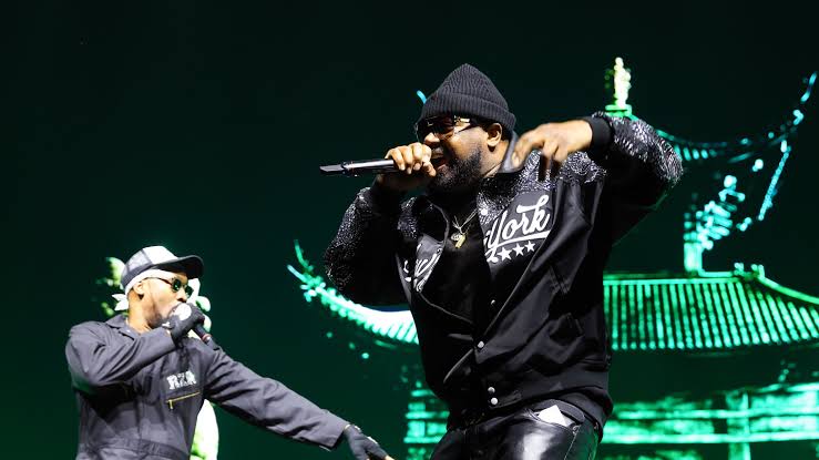 Crowd at a Wu-Tang Clan show